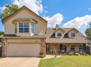 3701 S Dogwood Ave, Broken Arrow, OK 74011