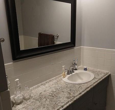 5th image of 2710 Mary Ave