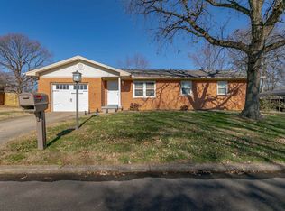329 Riviera Dr, Mount Vernon, IN 47620