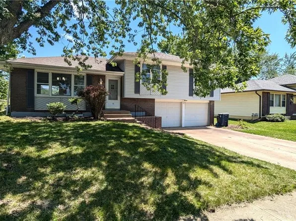 11615 Palmer Ave, Kansas City, MO 64134