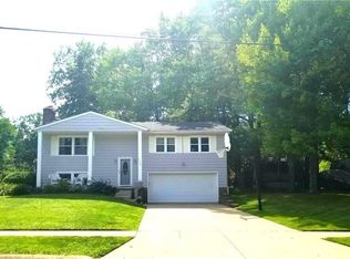 4346 N Norman Dr, Stow, OH 44224