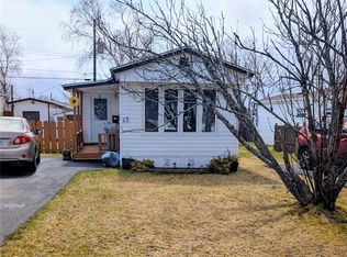 17 Viscount Cres, Gander, NL A1V1Y7