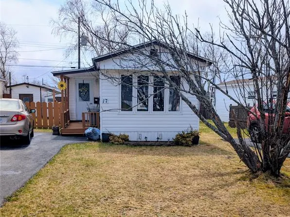 17 Viscount Crescent, Gander, NL A1V1Y7