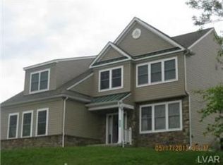 227 Dryden Rd, Stroudsburg, PA 18360