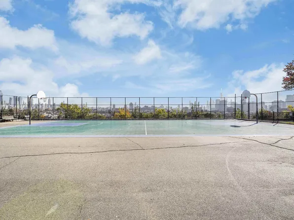 106 Griffith Street image 21 of 40