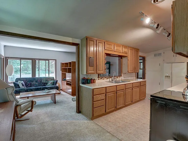 6315 Mound Dr — Photo 10