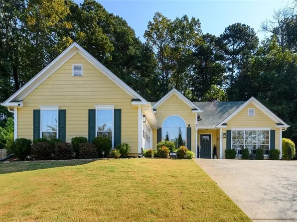 2501 Caray Ct, Lawrenceville, GA 30043