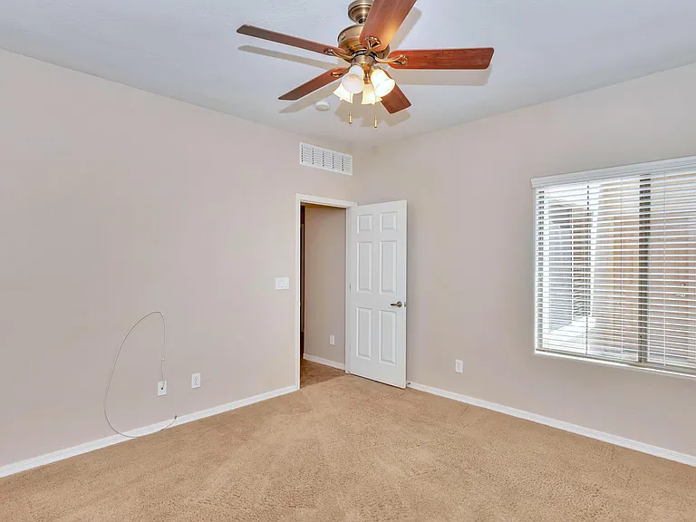 3659 W Thalia Ct — Photo 14