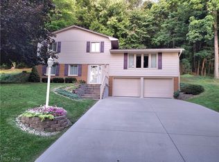 1649 Pleasant Valley Dr, Coshocton, OH