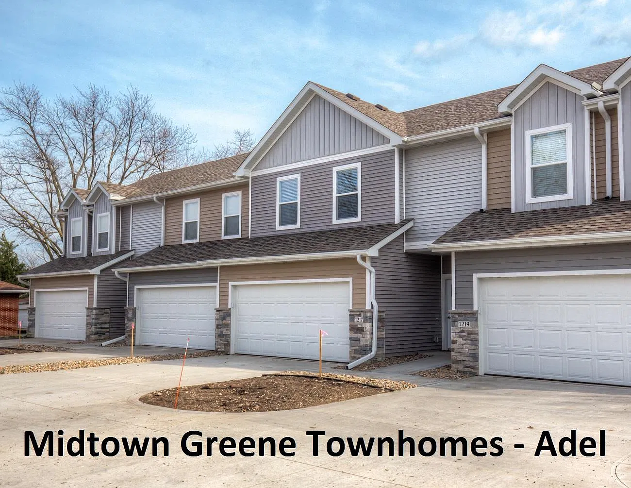 3 bed, 1350 sqft, $1,585 — Photo 1