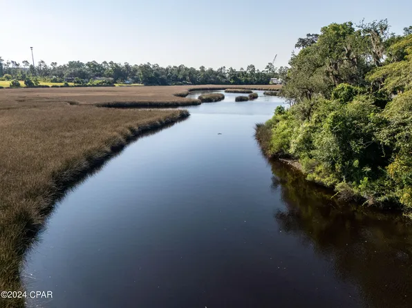 7514 Railroad Ave, Southport, FL 32409
