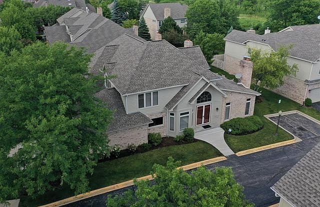 1st image of 9239 Nagle Ave