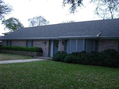 927 30th St, Nederland, TX, 77627