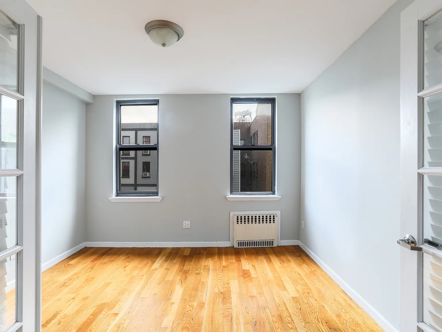 325 Melrose Street — Photo 4