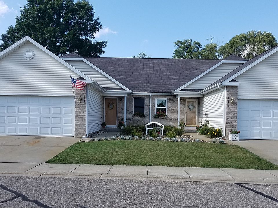 1st image of 1329 Honeysuckle Ln
