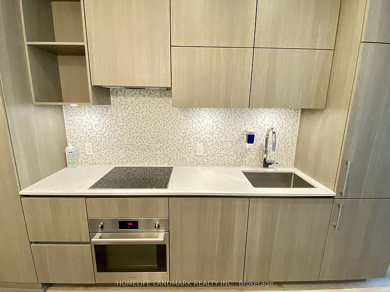 1 Yorkville Ave #601 — Photo 6