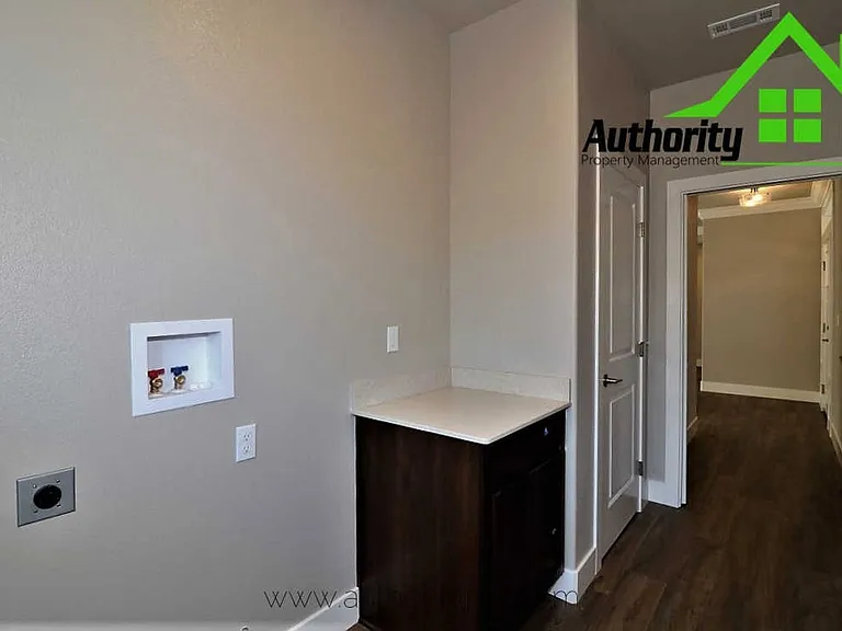 20231 Ballentine Dr — Photo 10