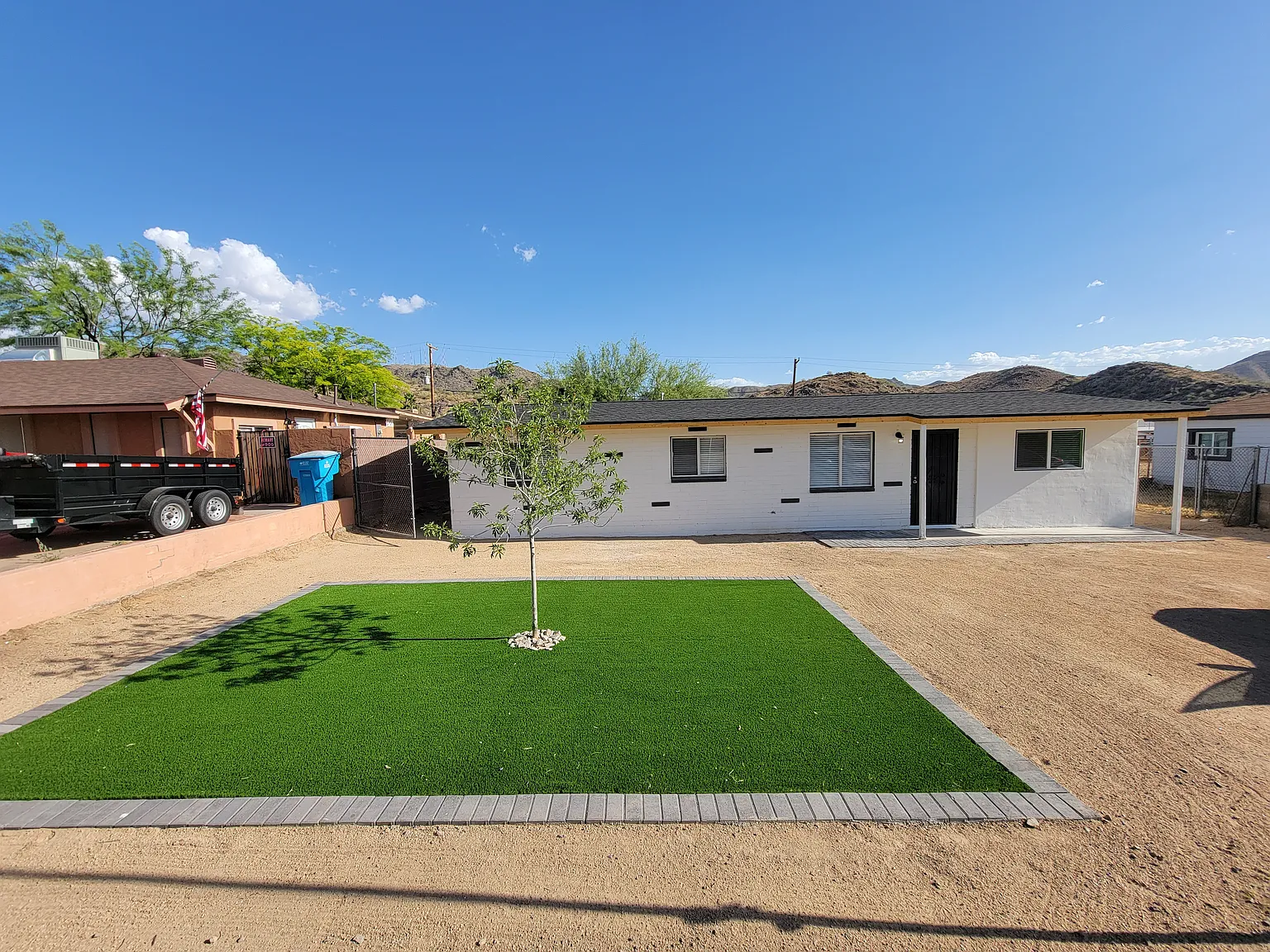 3 bed, 1121 sqft, $1,995 — Photo 1