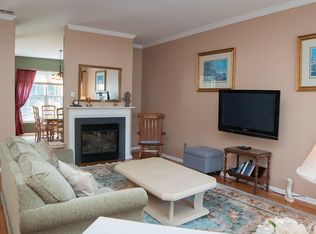 95 Banyan Blvd, Holmdel, NJ 07733