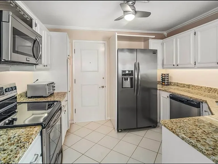 2170 Gulf Shore Blvd N #51W — Photo 3