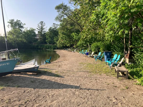 1446 Cliff Ct APT C, Columbus, OH 43204