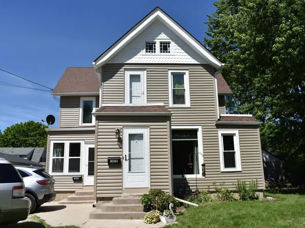 1028 S Cedar Ave, Owatonna, MN 55060