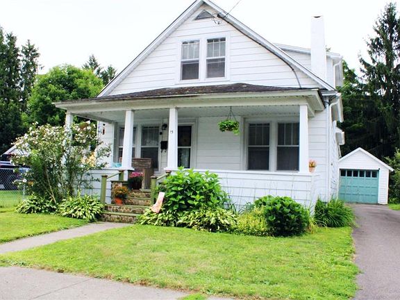 2nd image of 15 Scammell St