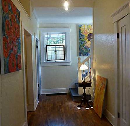 4th image of 110 E Whiteman St