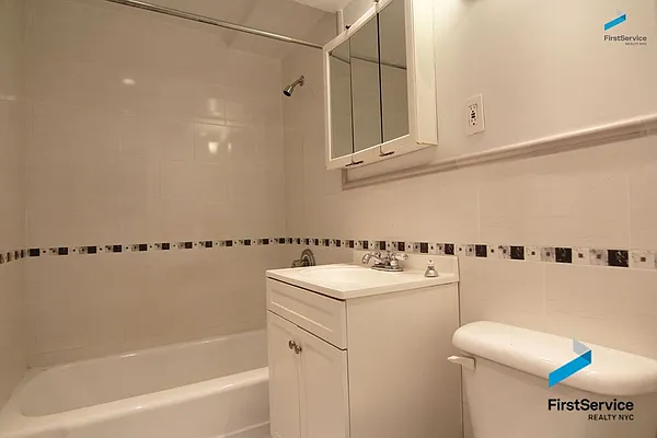 Rented by FirstService Realty (legacy) | media 31