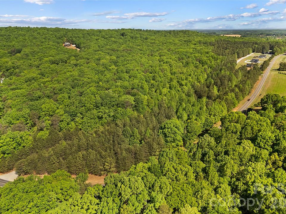 1st image of 3727 Mount Beulah Rd #5
