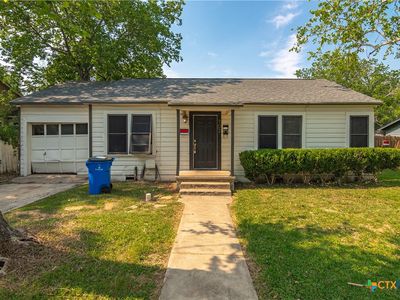 702 Baker Ave, Seguin, TX, 78155