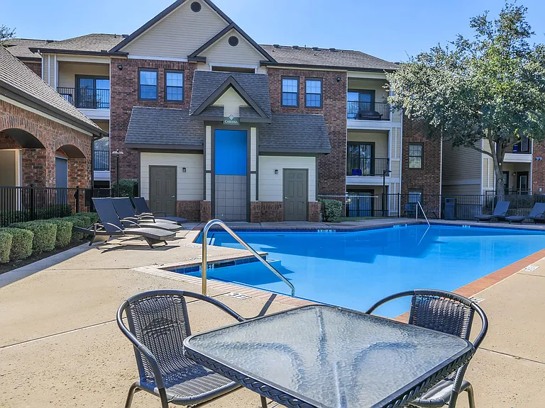 Spring Oaks Apartments — Photo 1