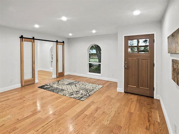 3rd image of 3400 Garner Ln