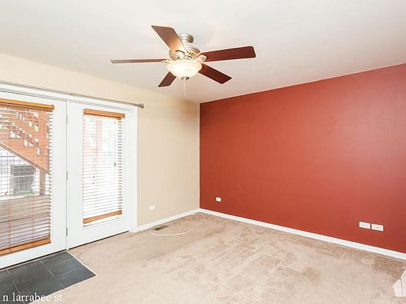 5th image of 1479 N Larrabee St #615