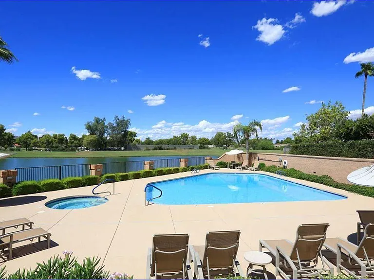 Santa Fe II Heated Community Pool and Hot Tub 2of 2