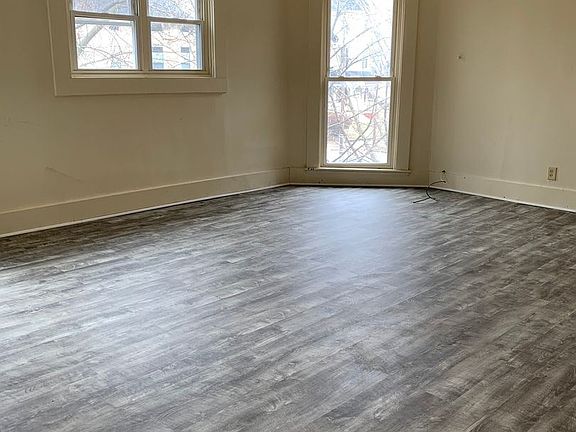 4th image of 17 E Mechanic St APT 3