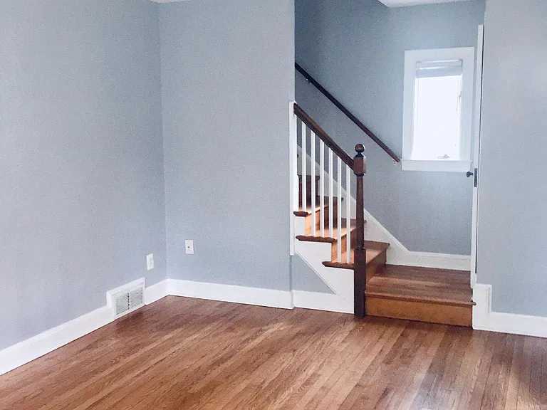 208 W George Mason Rd — Photo 5