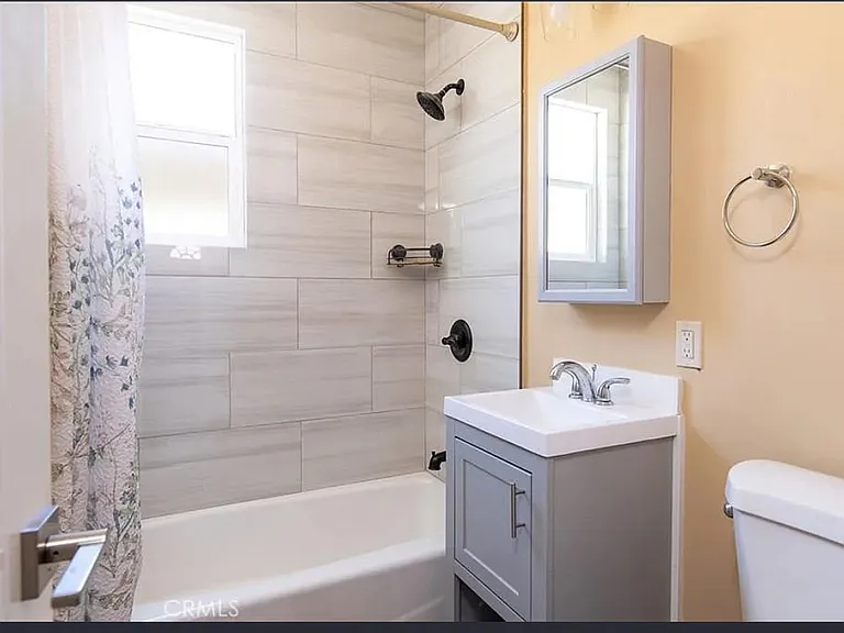815 Pacific Ave #7 — Photo 2