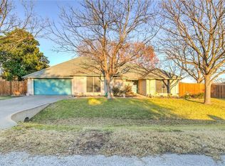 3107 Crockett St, Granbury, TX 76049