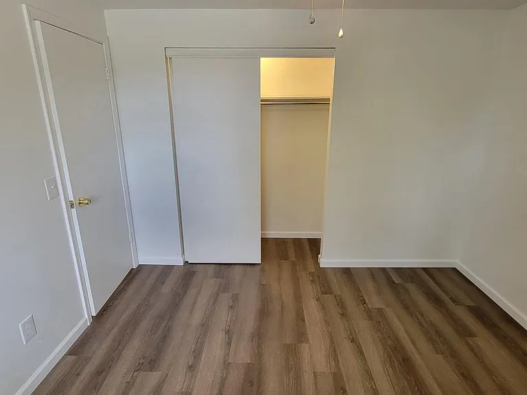 1529 Miami Ave — Photo 3