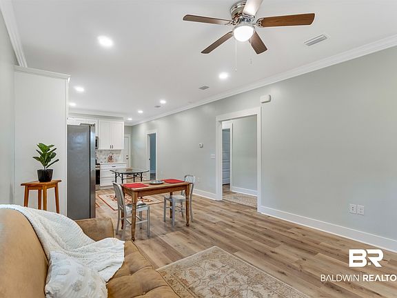 5th image of 14774 Cedar Ave