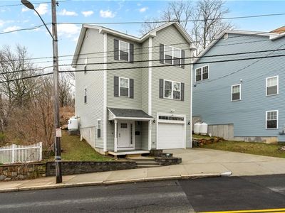 1460 Chalkstone Ave, Providence, RI, 02909