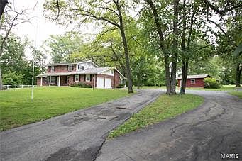 2nd image of 1125 Marty Dr