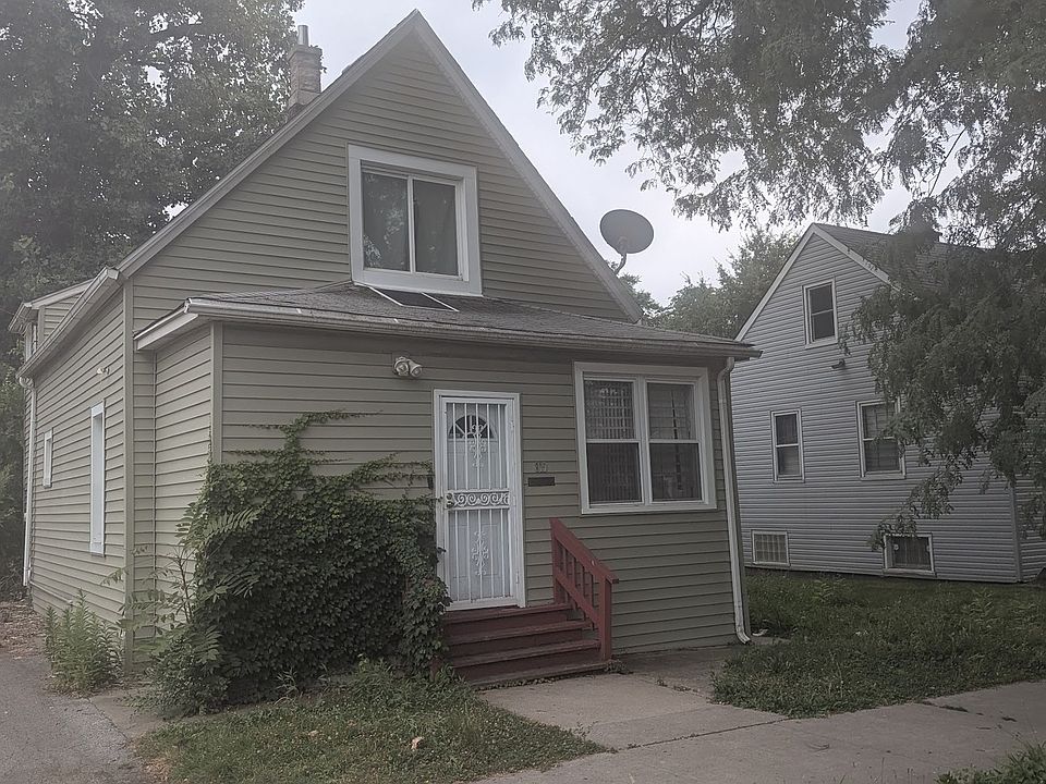 2nd image of 815 W 122nd St