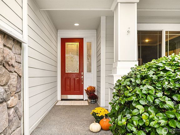 4th image of 22319 NE 6th Court