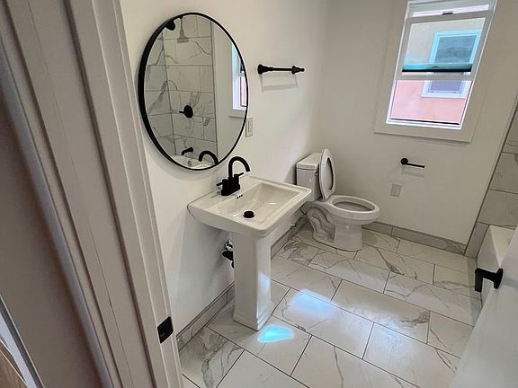 4th image of 6903 Fulton Ave #6909-2