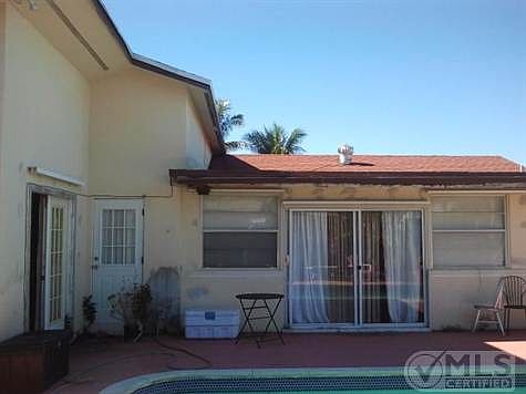 2nd image of 506 NW 8th Ct