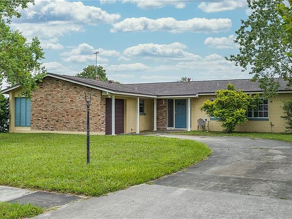 2nd image of 6523 Disraeli Ln