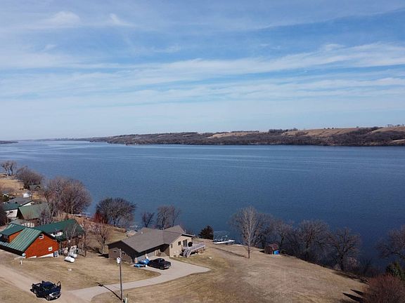 5th image of 13380 Cameron Cove Rd