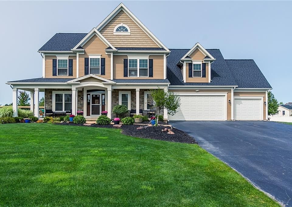 1st image of 36 Richfield Dr